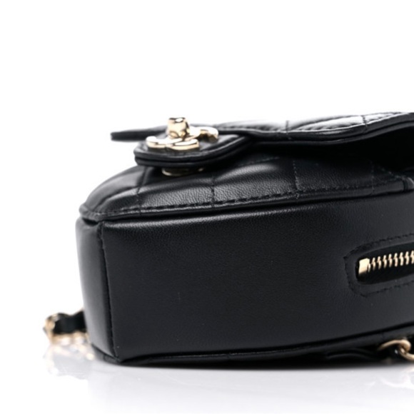 New Chanel Heart Black Belt Bag with tags !!! - Picture 9 of 10